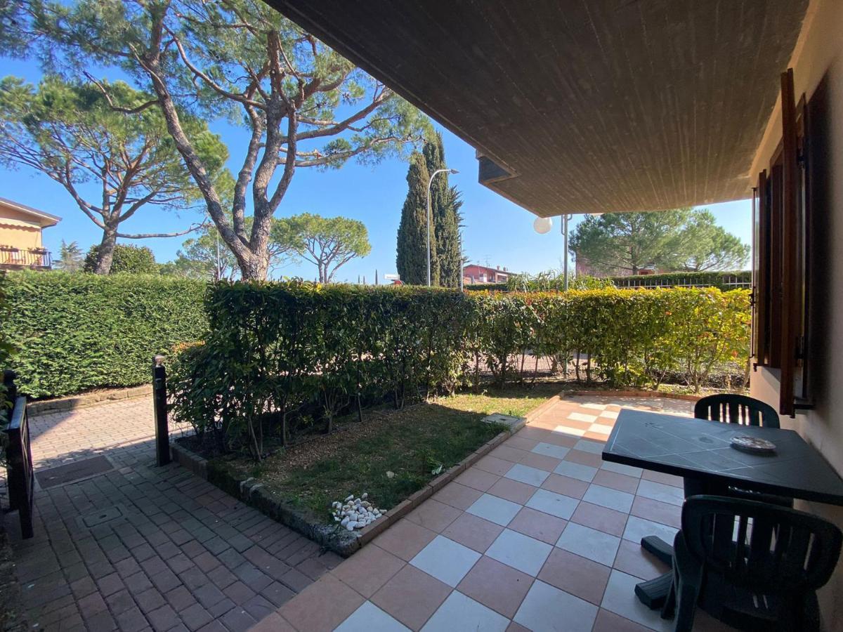 Apartment With Garden And Grill - Green Residence Sirmione Desenzano del Garda Exterior photo